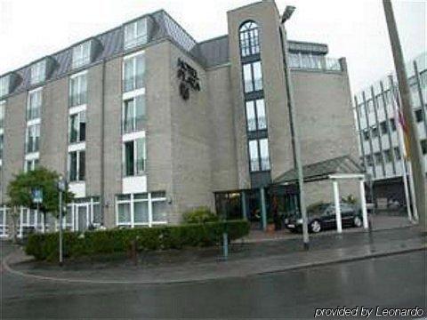 Hotel Plaza Duisburg Bagian luar foto