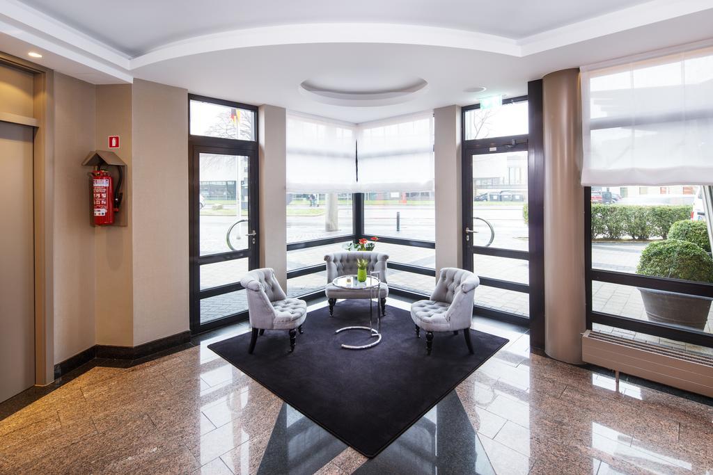 Hotel Plaza Duisburg Bagian luar foto