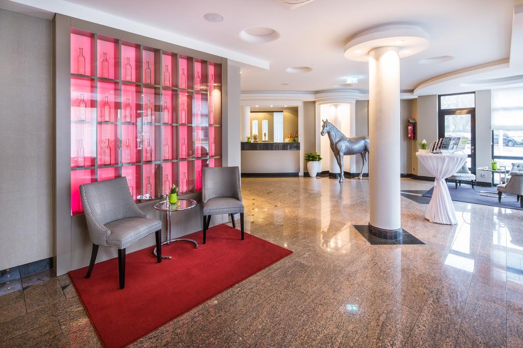 Hotel Plaza Duisburg Bagian luar foto