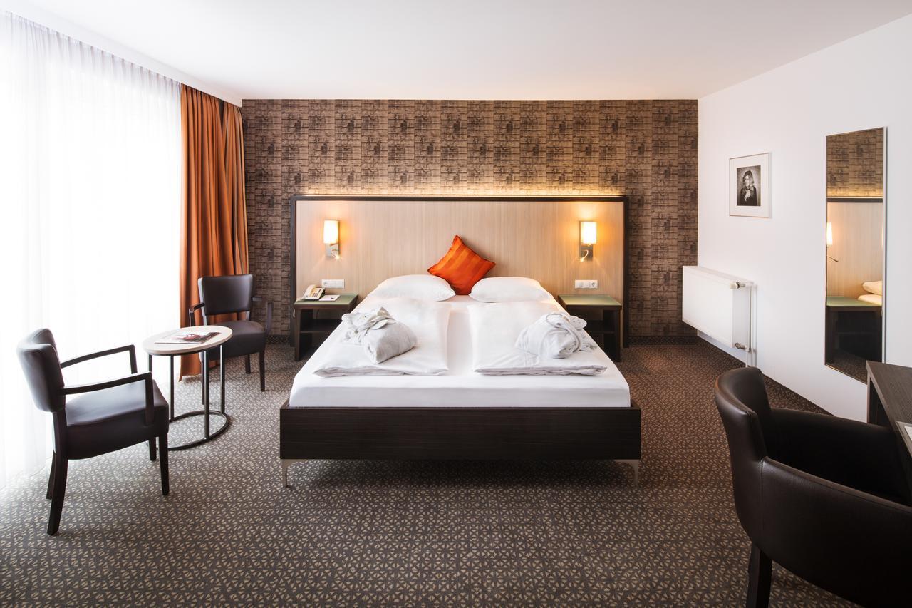 Hotel Plaza Duisburg Bagian luar foto